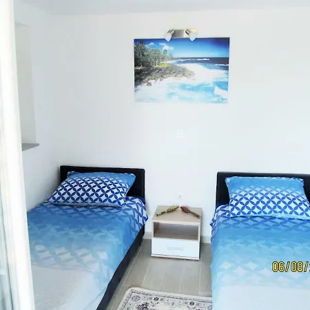 Mala Sirena * Maslenica