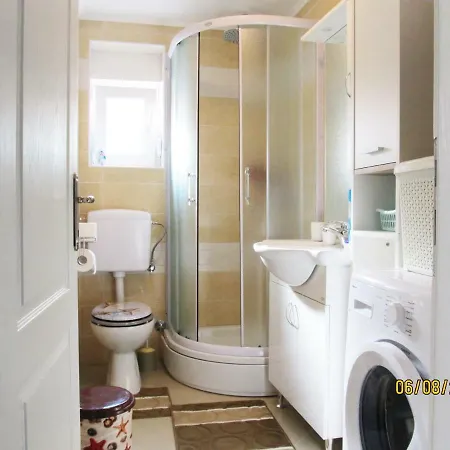 Mala Sirena * Maslenica