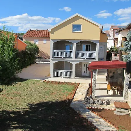Mala Sirena Appartement Maslenica