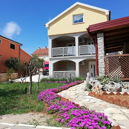 Mala Sirena * Maslenica