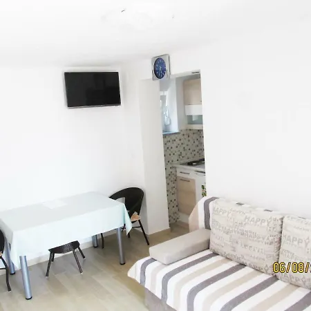 Mala Sirena * Maslenica