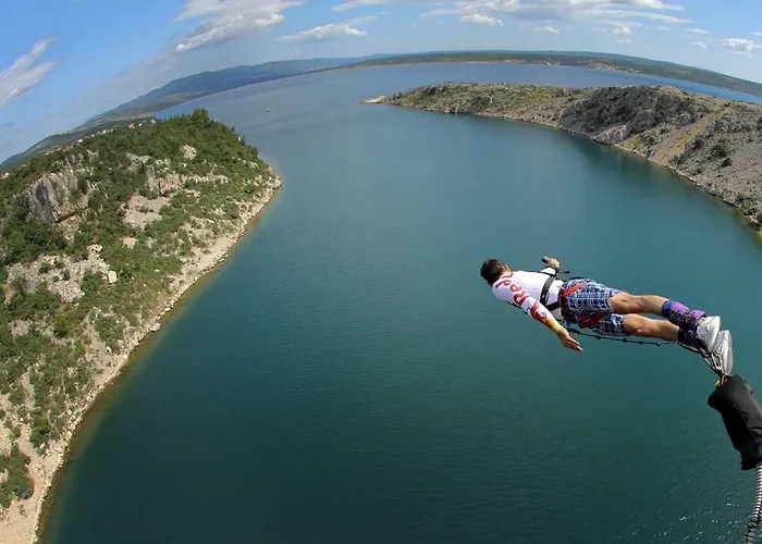 Mala Sirena * Maslenica