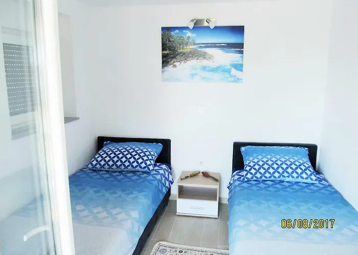 Mala Sirena * Maslenica