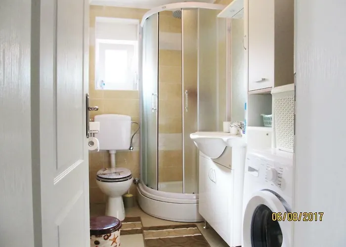 Mala Sirena * Maslenica